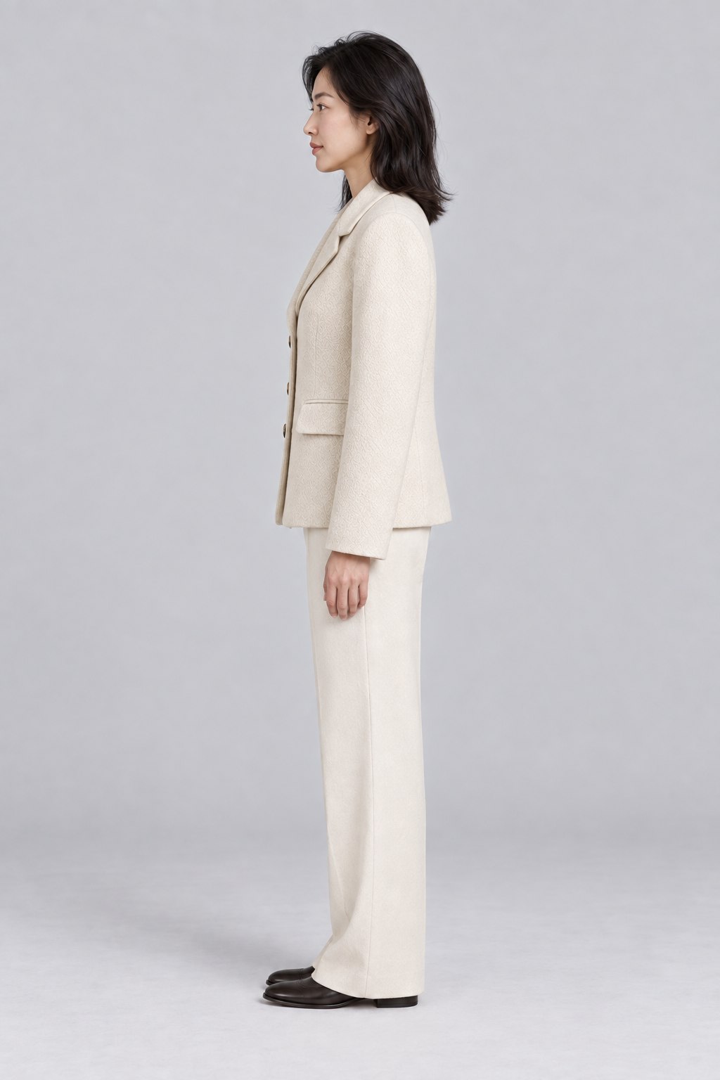 Approved side view of the same model and jacket